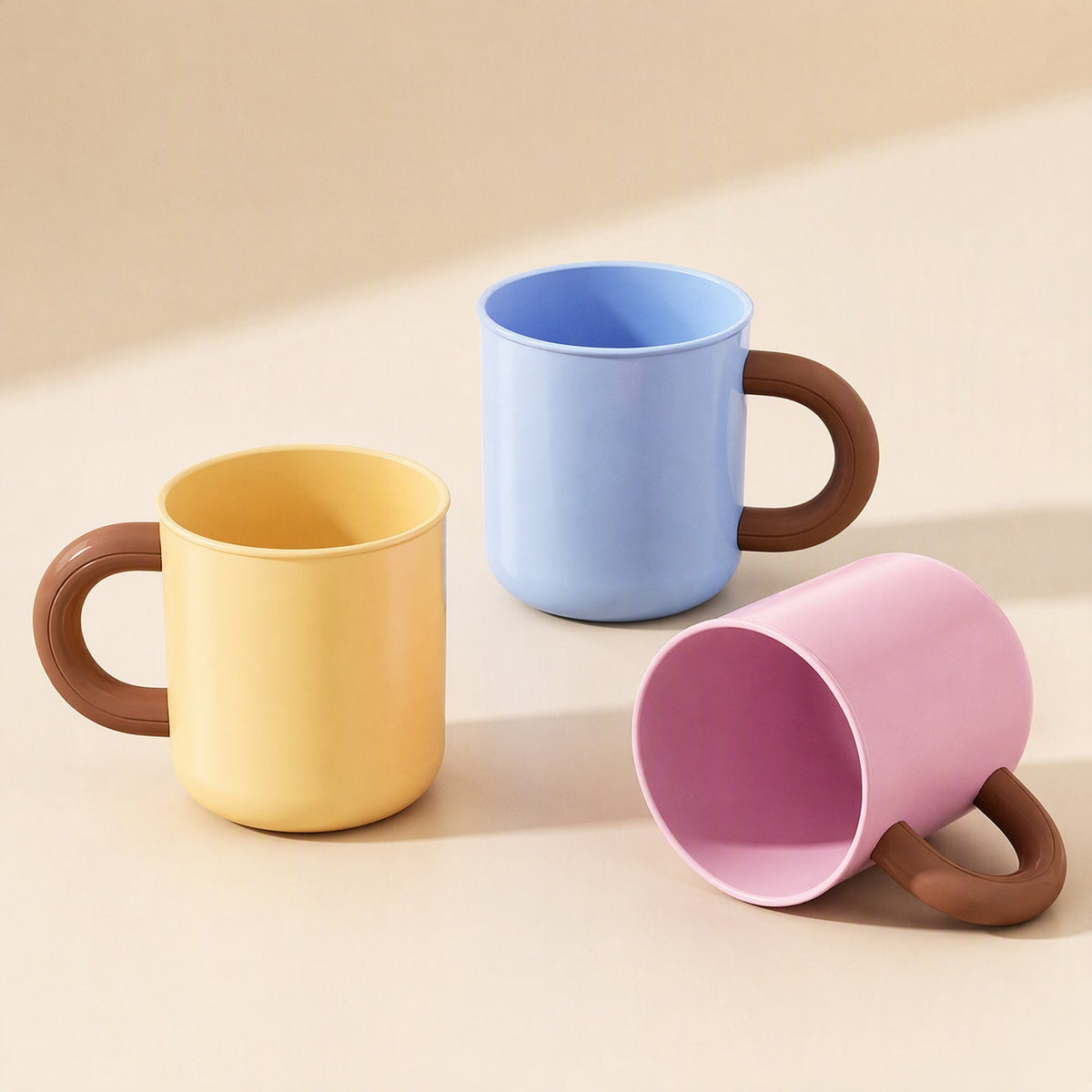 Cylindrical P.P plastic mouthwash cup with an attached handle and text pattern - view 2