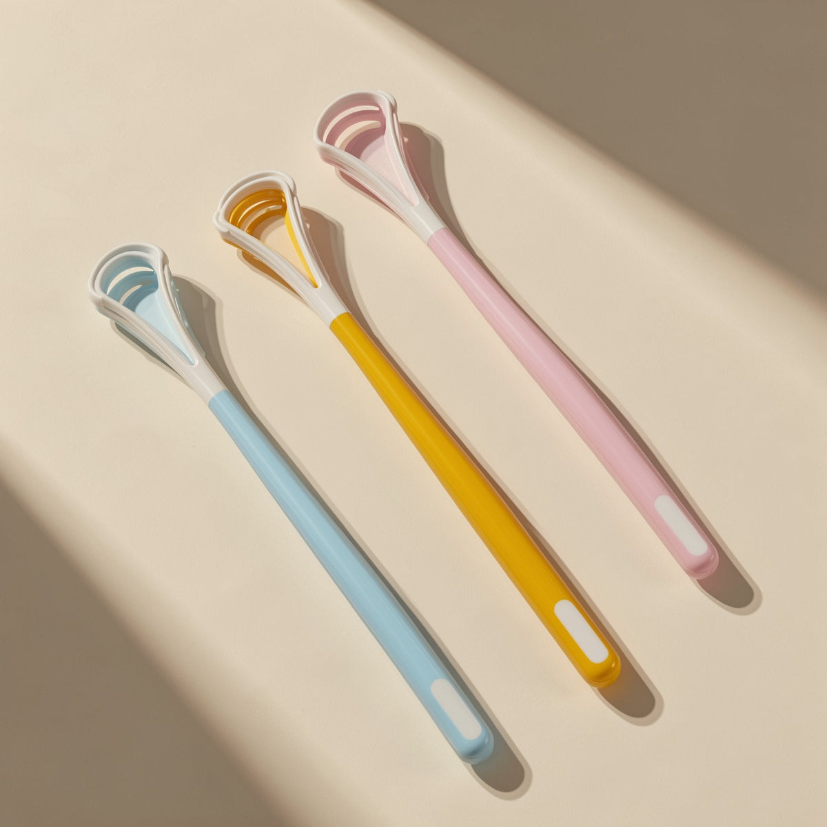 Silicone tongue cleaner with a brush and scraper for cleaning tongue coating - view 5