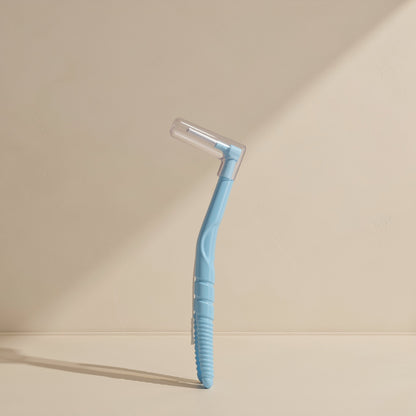 L-shaped interdental brush with a small head and ultra-fine, soft bristles - view 3