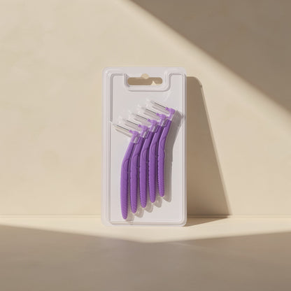 L-shaped interdental brush with a small head and ultra-fine, soft bristles - view 5