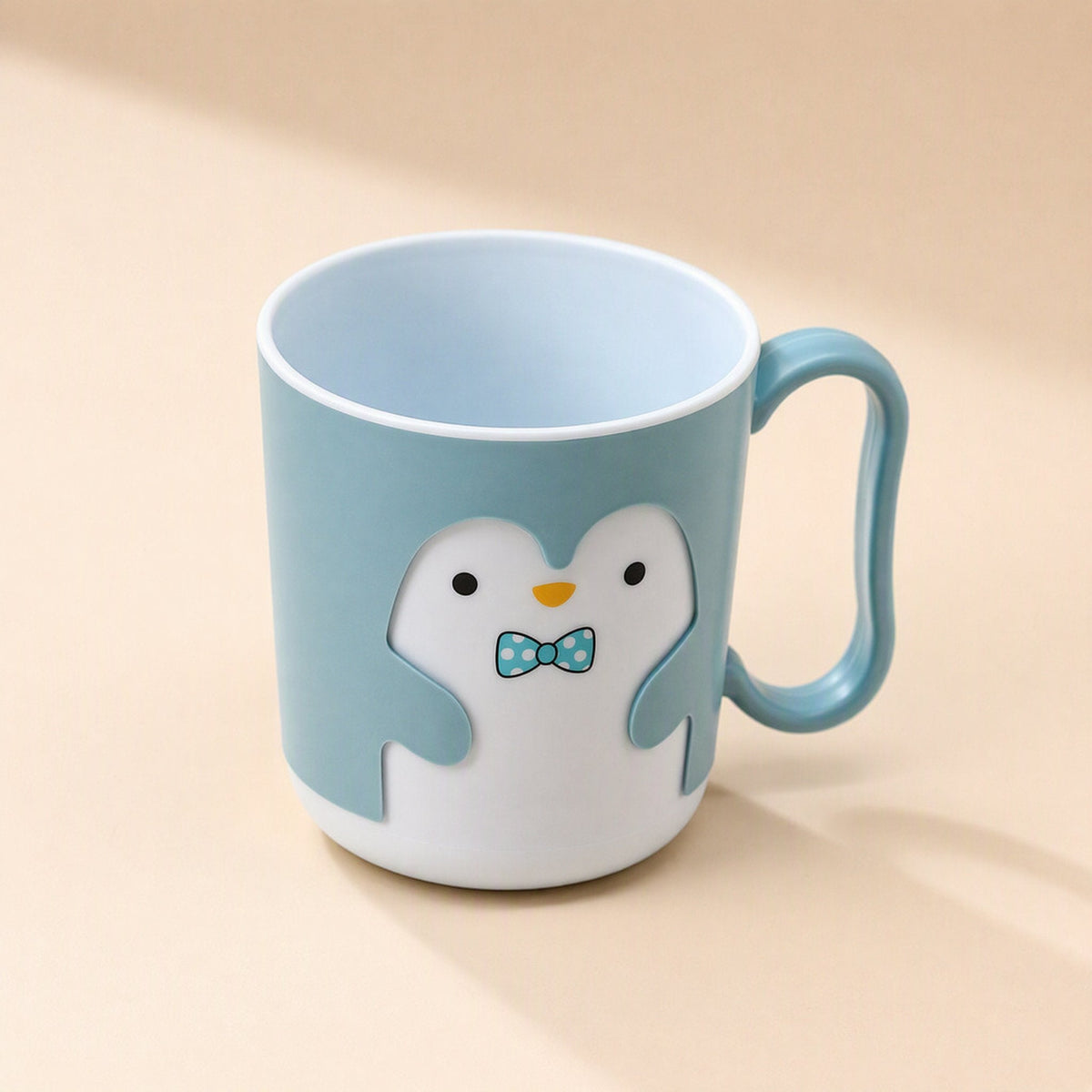 Cartoon penguin-style single-layer plastic mouthwash cup - view 2
