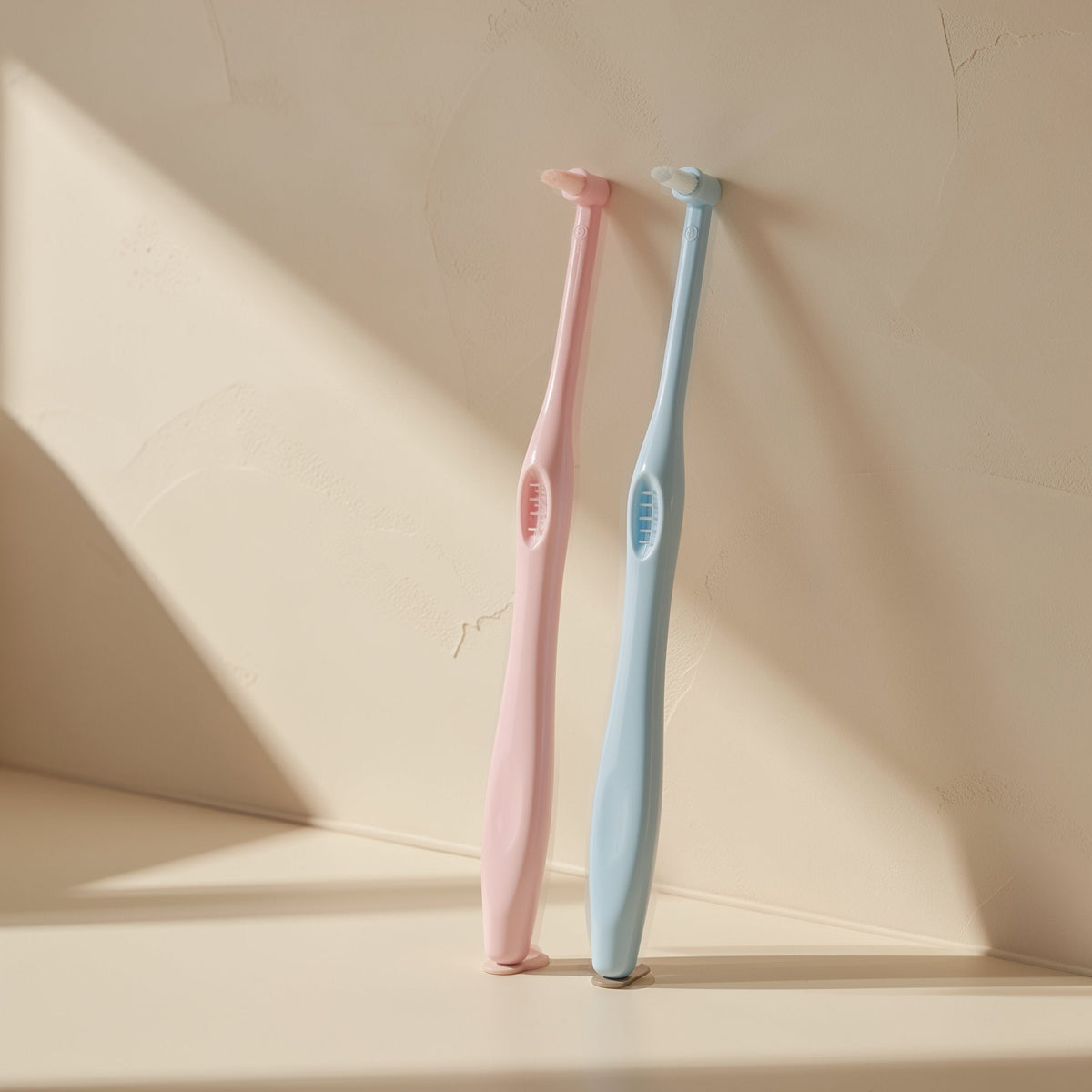Manual single-head orthodontic toothbrush with pointed soft bristles and a single hole