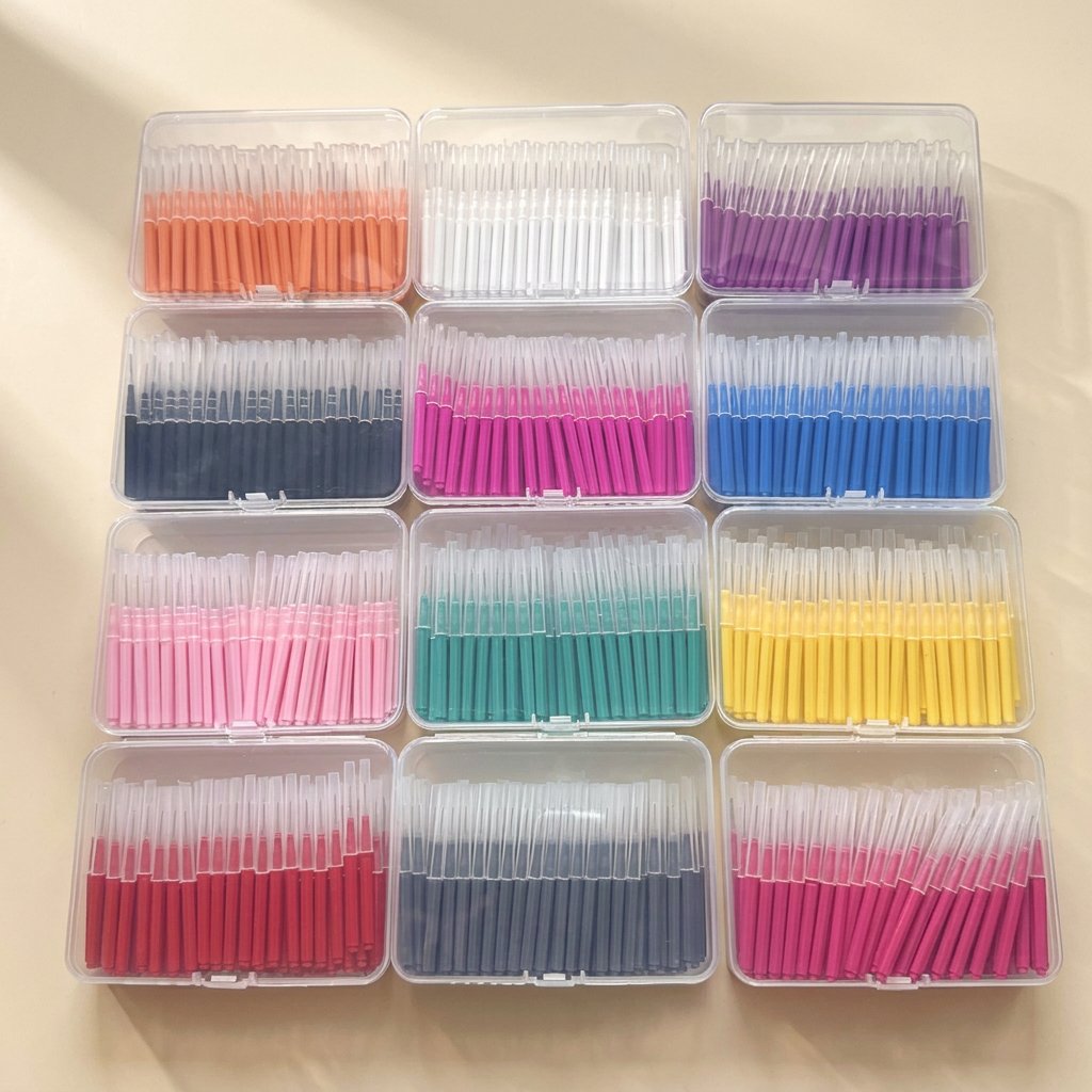 Disposable interdental brush with stainless steel wire and plastic material - view 4